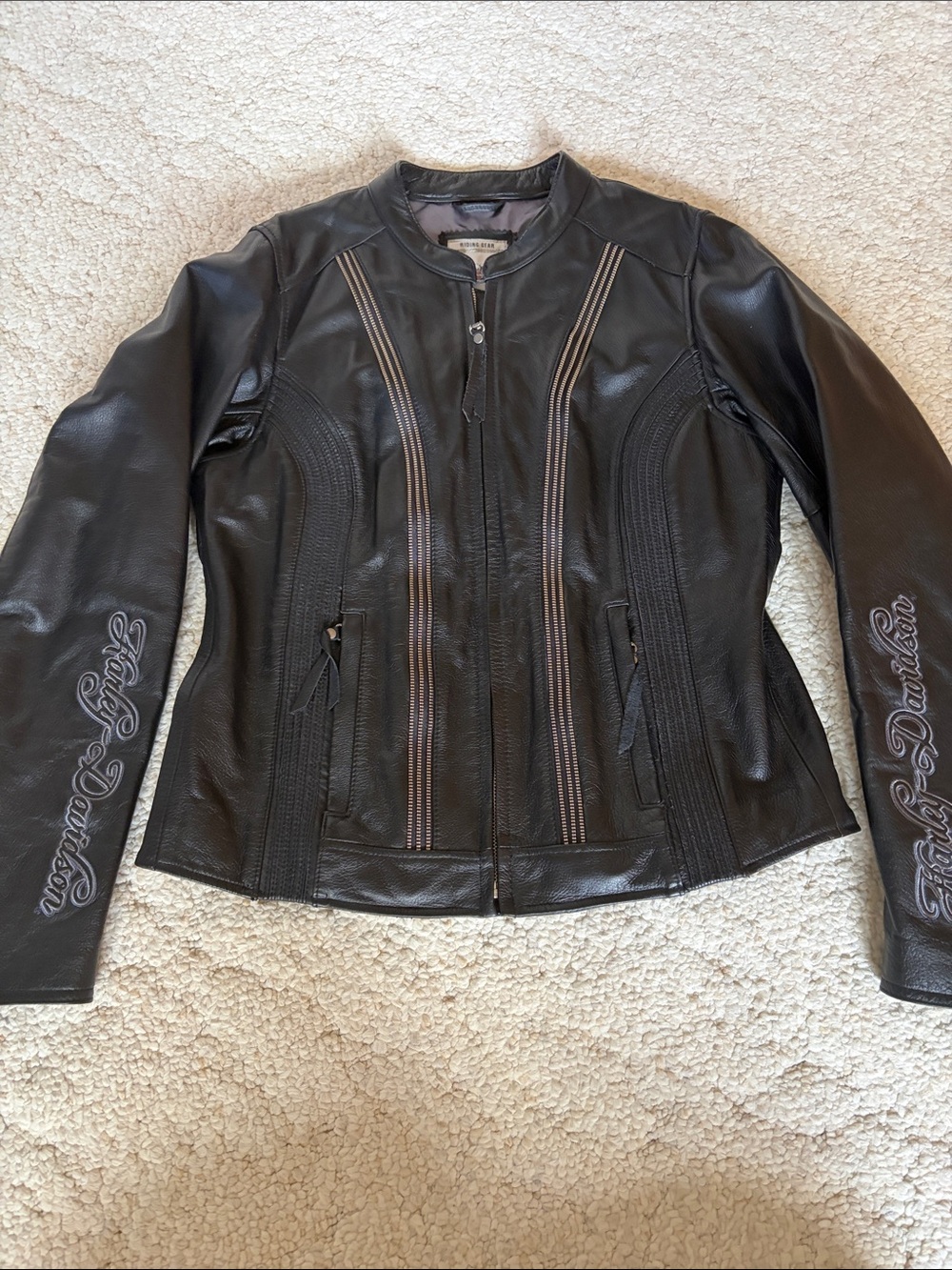 Harley-Davidson Women's Med. Black Leather Jacket with zipper details 97090–12